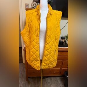 Crown N Ivy Quilted puffer Yellow Women's Vest like knee